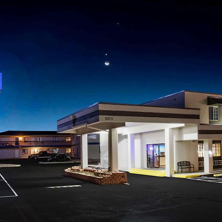 Travelodge By Wyndham Colorado Springs Airport/Peterson Afb Екстер'єр фото